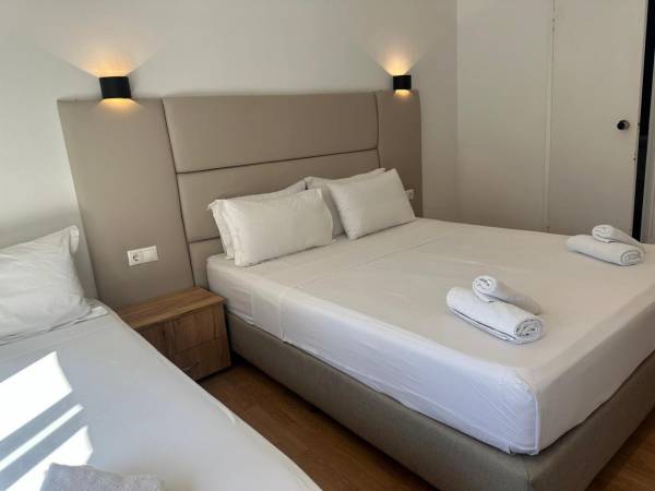 Suite with Balcony - Accommodation