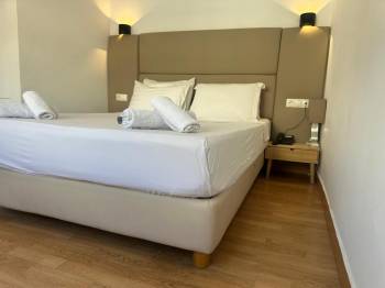 Suite with City View19